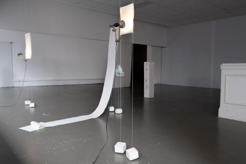 Performance et musique original pour l'exposition Langue Pendue LYFE 2026 au Vanderborght 